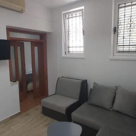 Apartment Apartman *